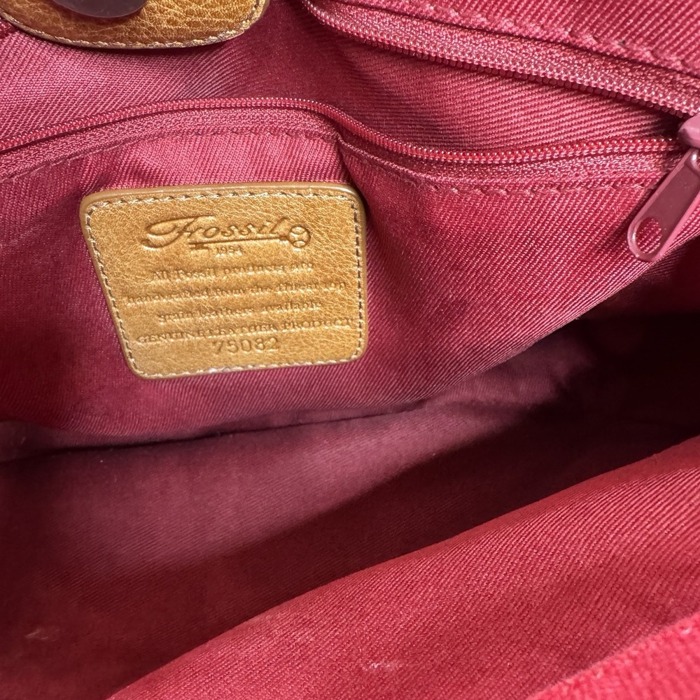 Fossil Red Canvas‎ Tote Bag Purse Brown Leather Accents Straps Key - Picture 9 of 10
